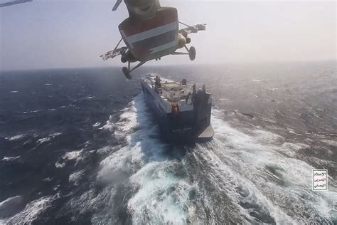 attack on us ship in red sea